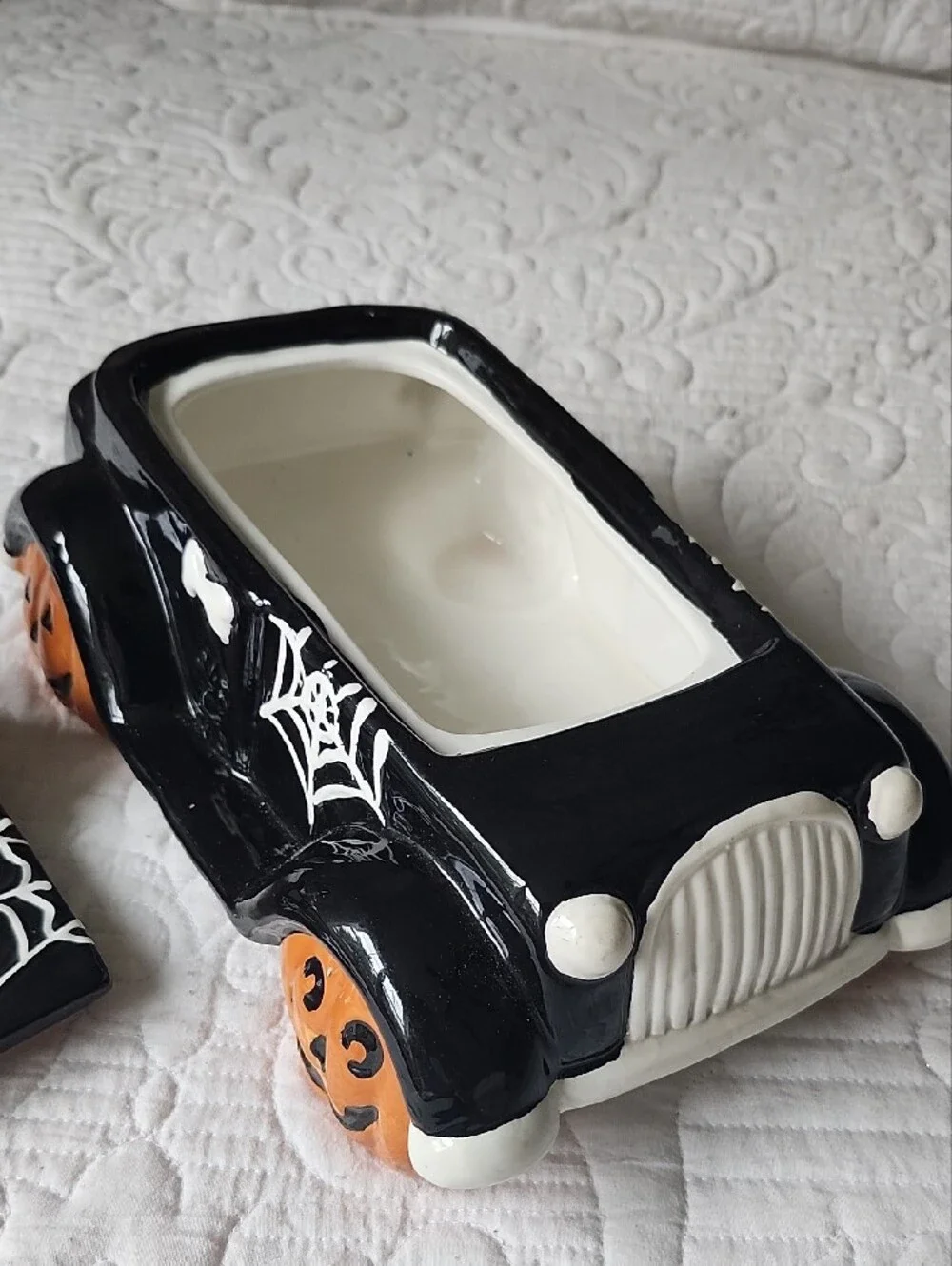 Halloween Ceramic Ghost Couple Car Figurine - Black and Orange